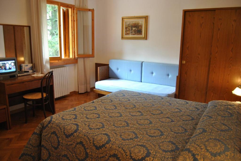 Hotel Archimede Reggello Phòng bức ảnh